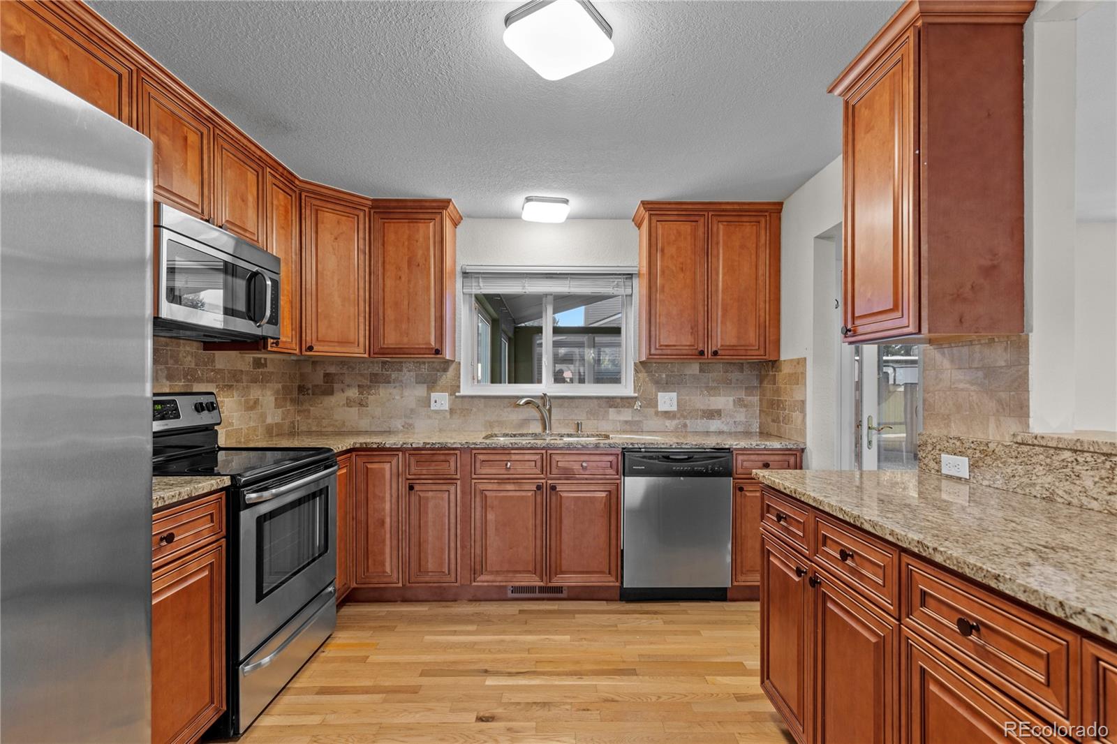 MLS Image #4 for 4881 s field way,littleton, Colorado