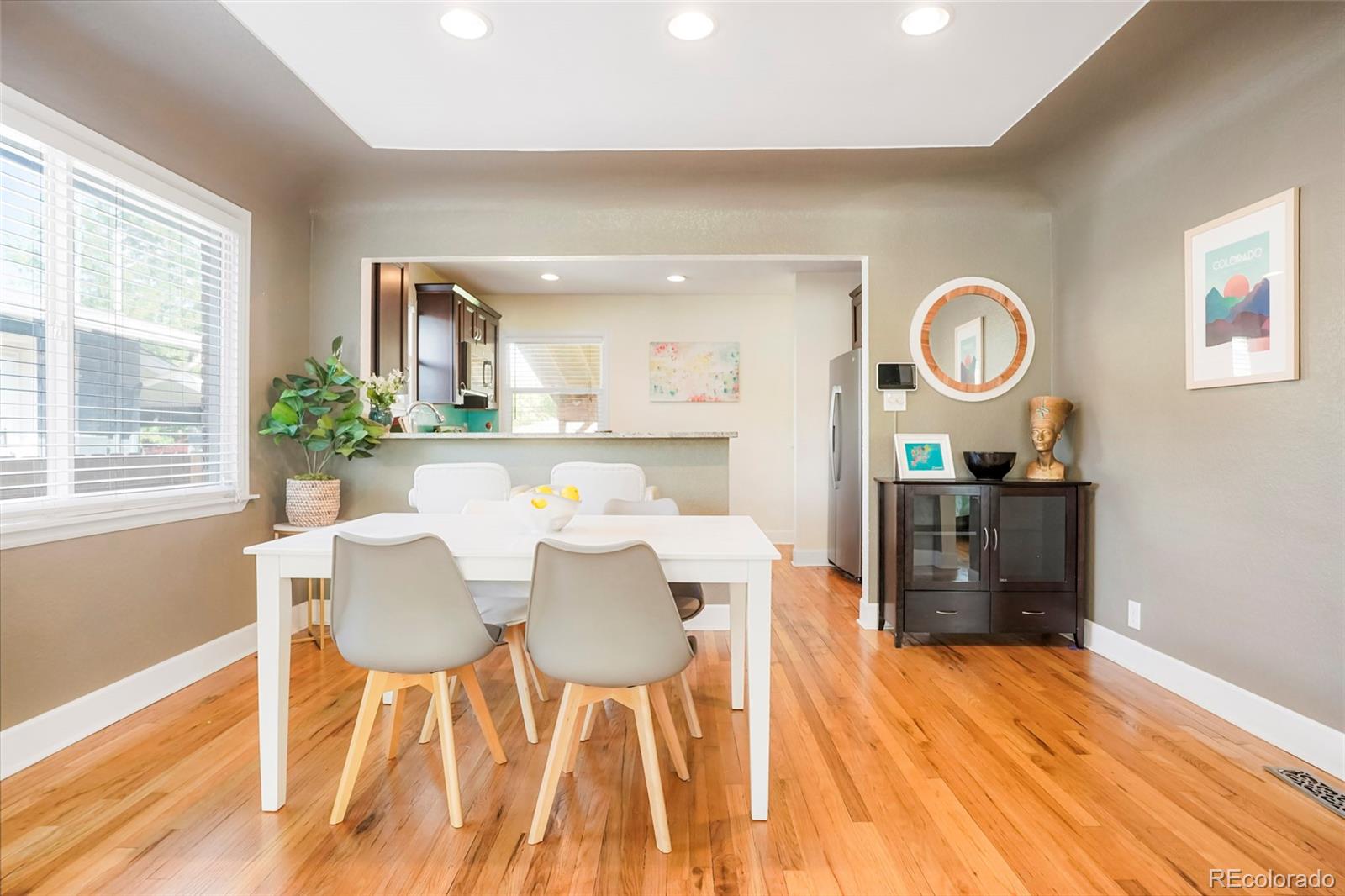 MLS Image #7 for 3200 n fillmore street,denver, Colorado