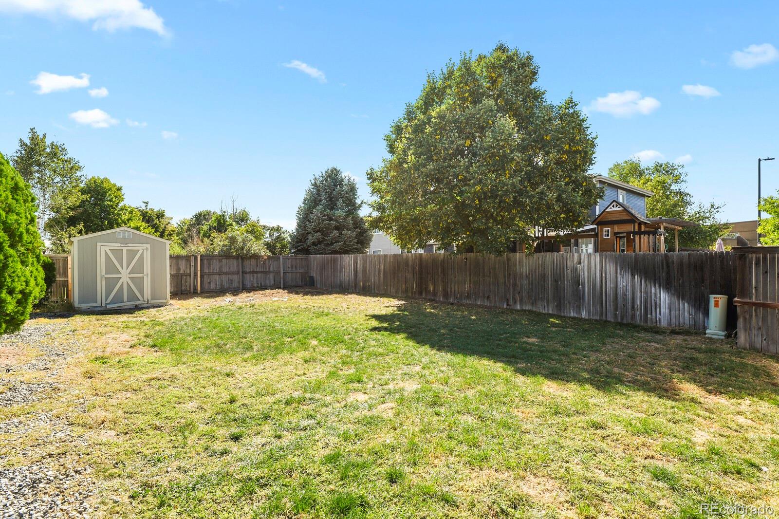 MLS Image #23 for 4699  genoa street,denver, Colorado