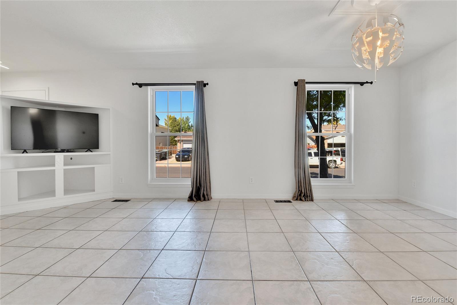 MLS Image #15 for 4394 e 94th avenue,thornton, Colorado