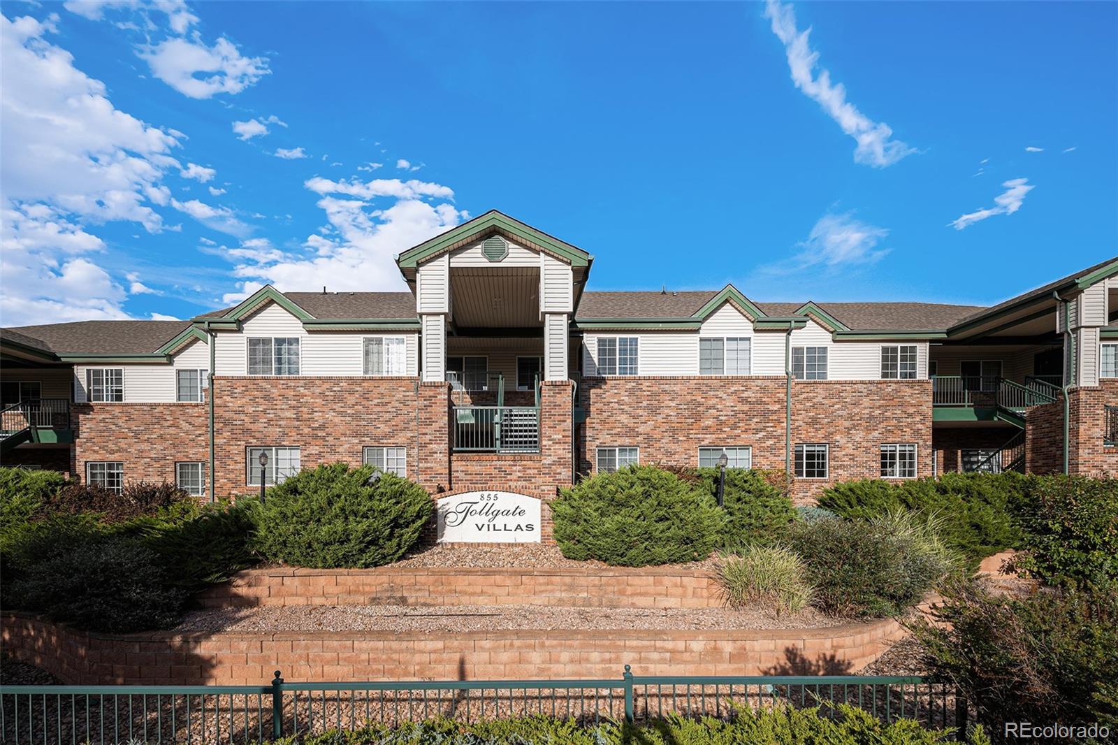 MLS Image #1 for 855 s kalispell circle,aurora, Colorado