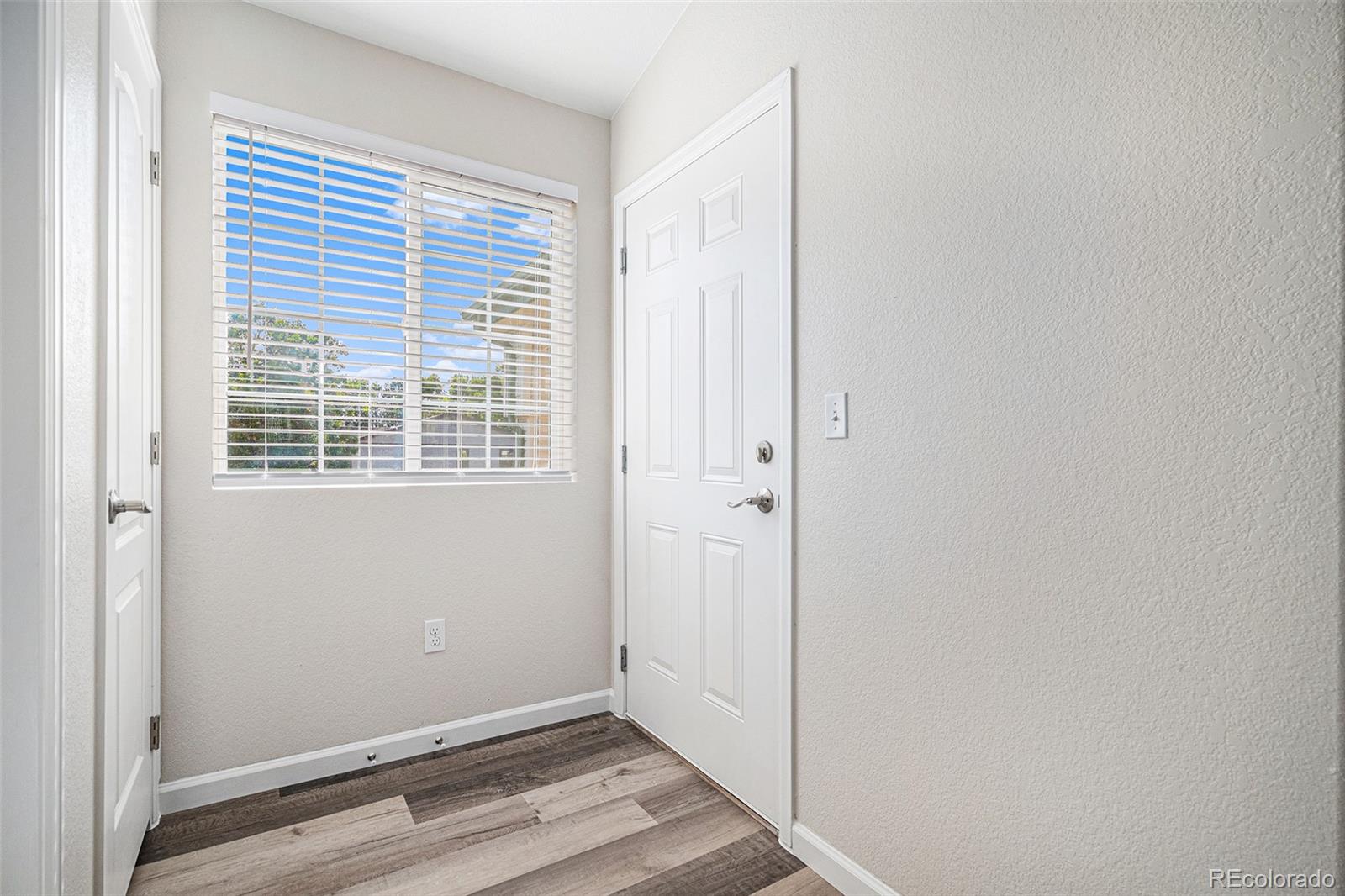 MLS Image #8 for 855 s kalispell circle,aurora, Colorado