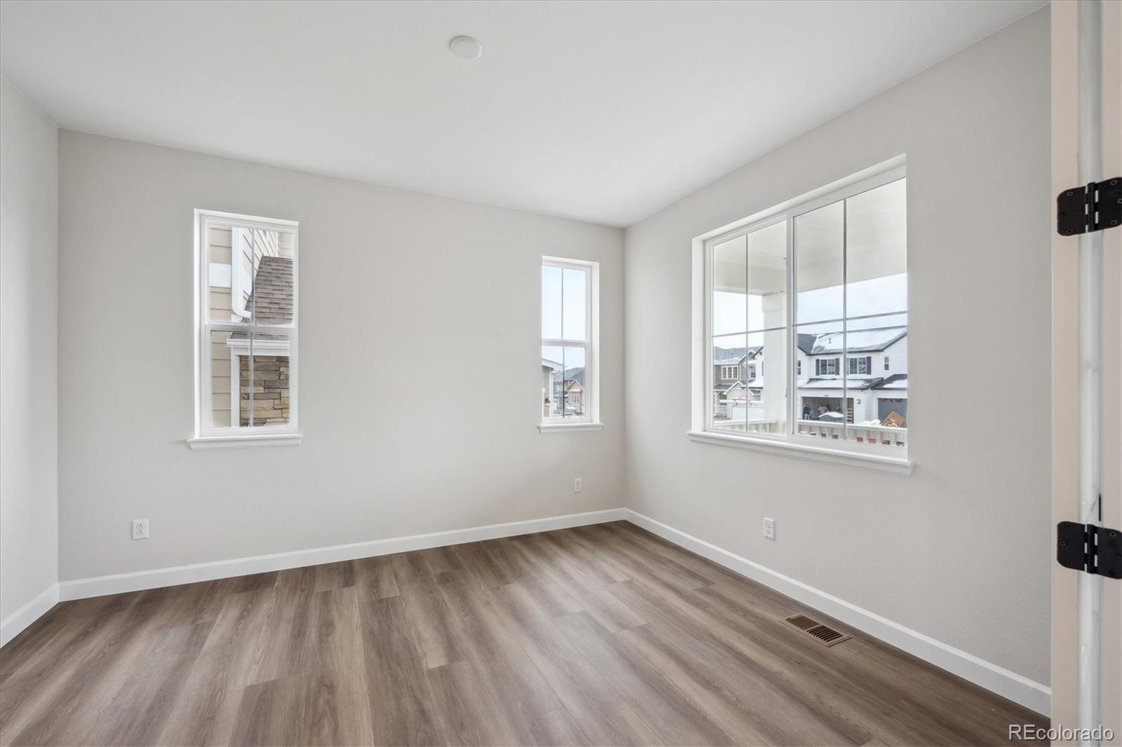 MLS Image #2 for 5549  riverbend avenue,firestone, Colorado