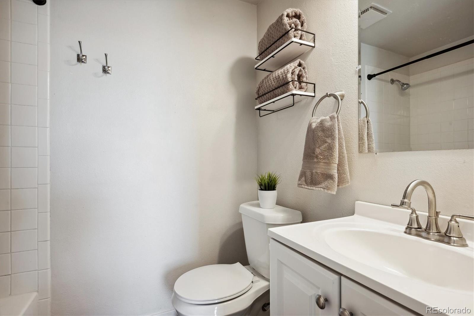 MLS Image #15 for 2471 e geddes avenue ,centennial, Colorado