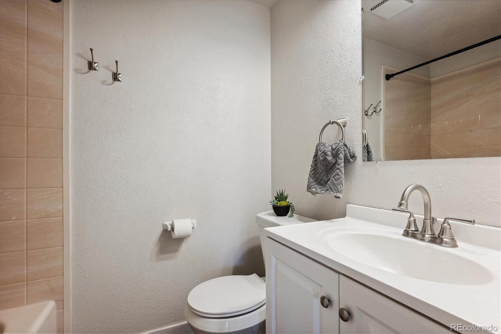 MLS Image #18 for 2471 e geddes avenue ,centennial, Colorado