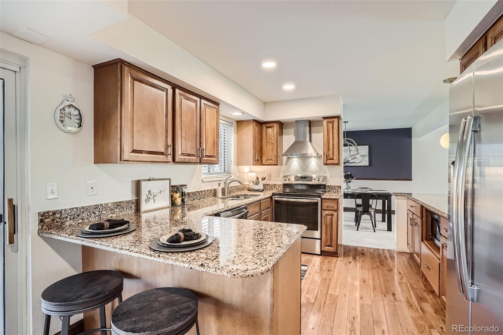 MLS Image #8 for 4674 s raleigh street,denver, Colorado