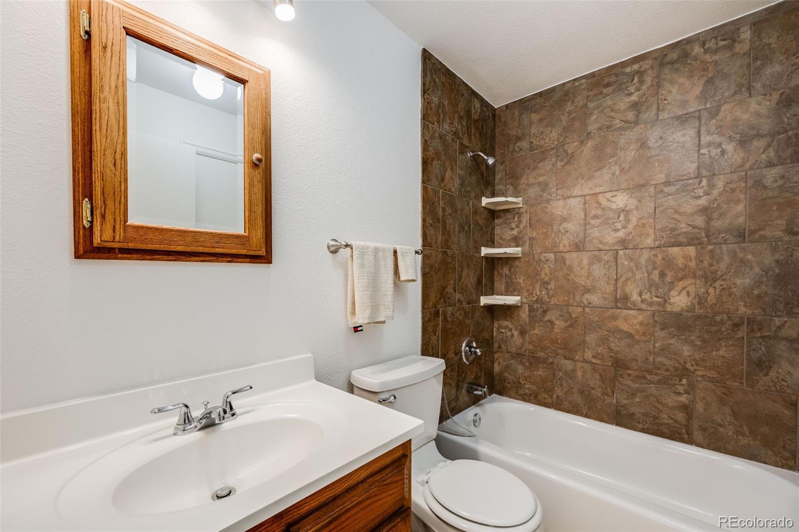 MLS Image #9 for 4850 s holland court,littleton, Colorado