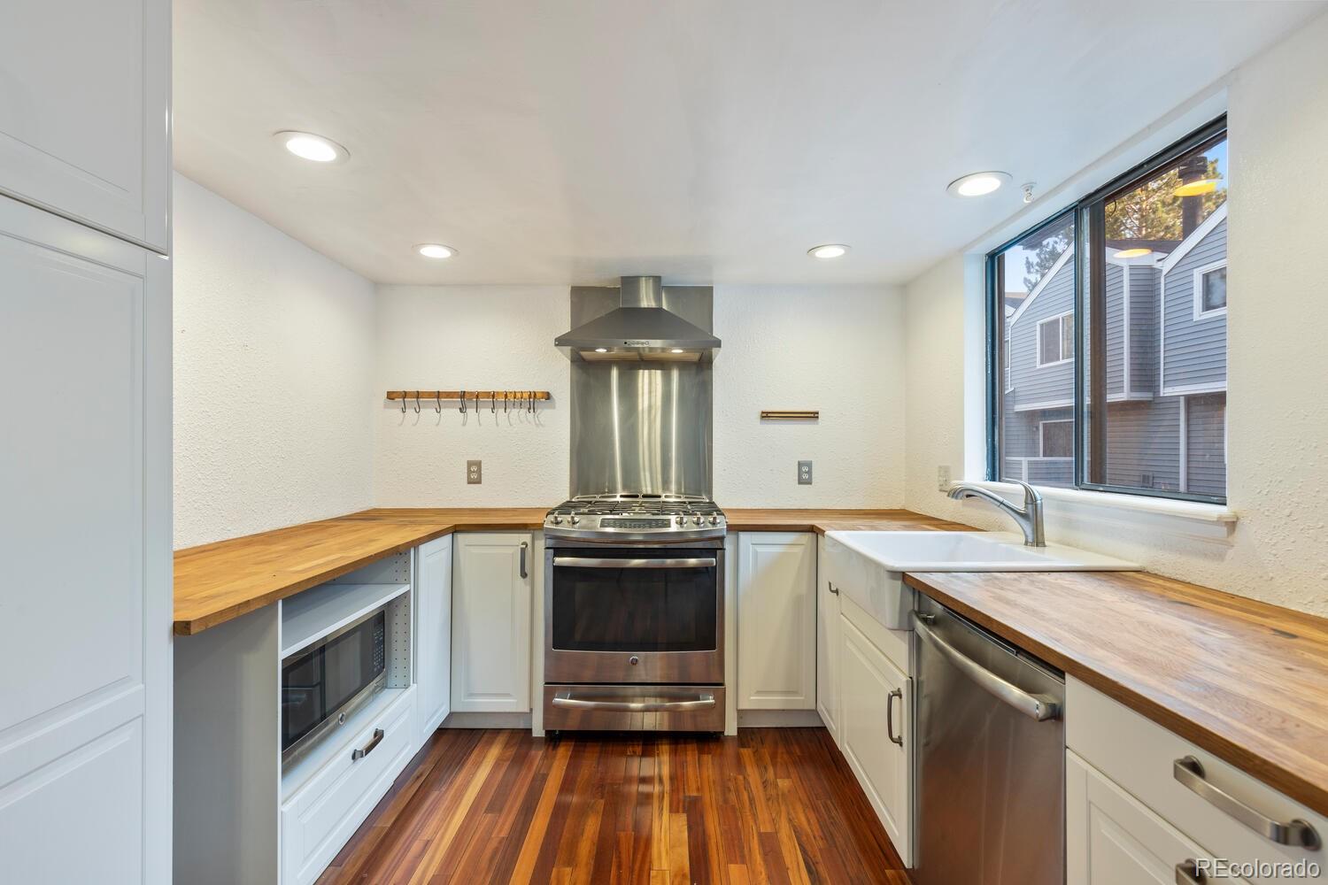 MLS Image #2 for 11722 e cedar avenue ,aurora, Colorado