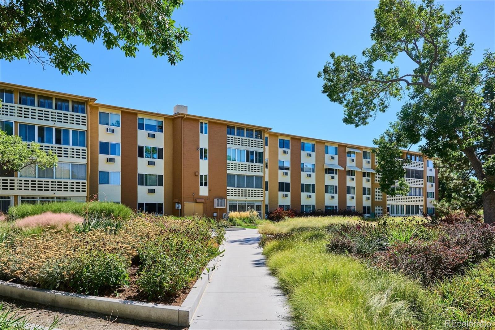 MLS Image #3 for 495 s dayton street 6d,denver, Colorado
