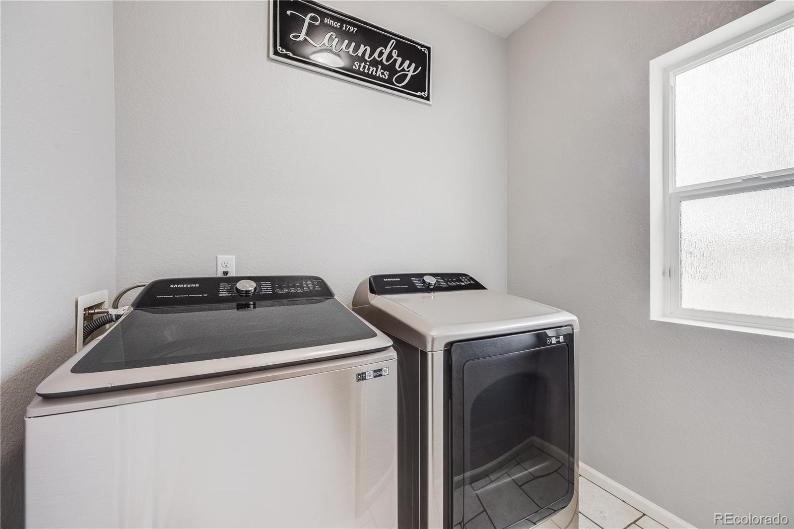 MLS Image #13 for 5569  killarney street,denver, Colorado