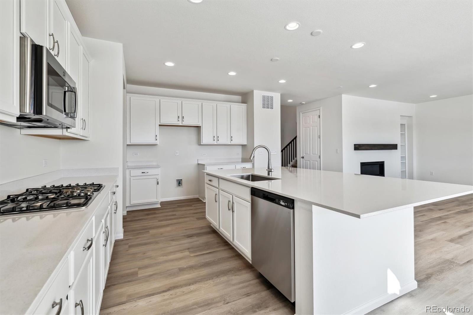 MLS Image #10 for 674  penn road,elizabeth, Colorado