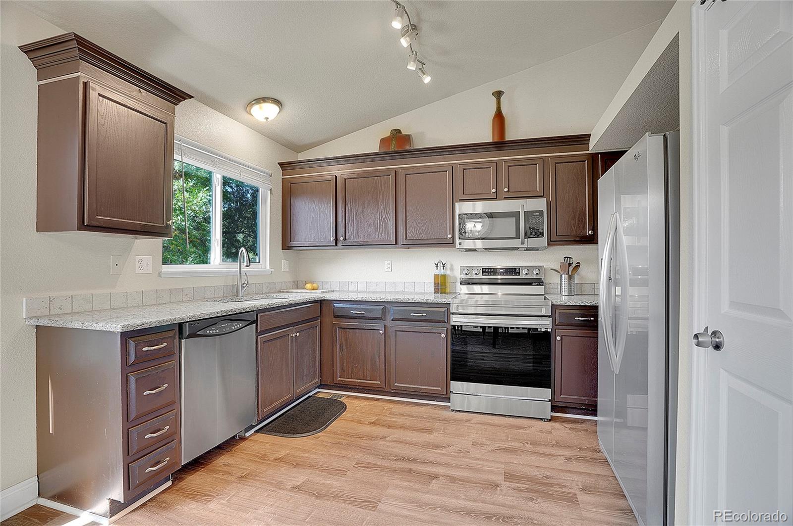 MLS Image #12 for 12153  applewood court,broomfield, Colorado