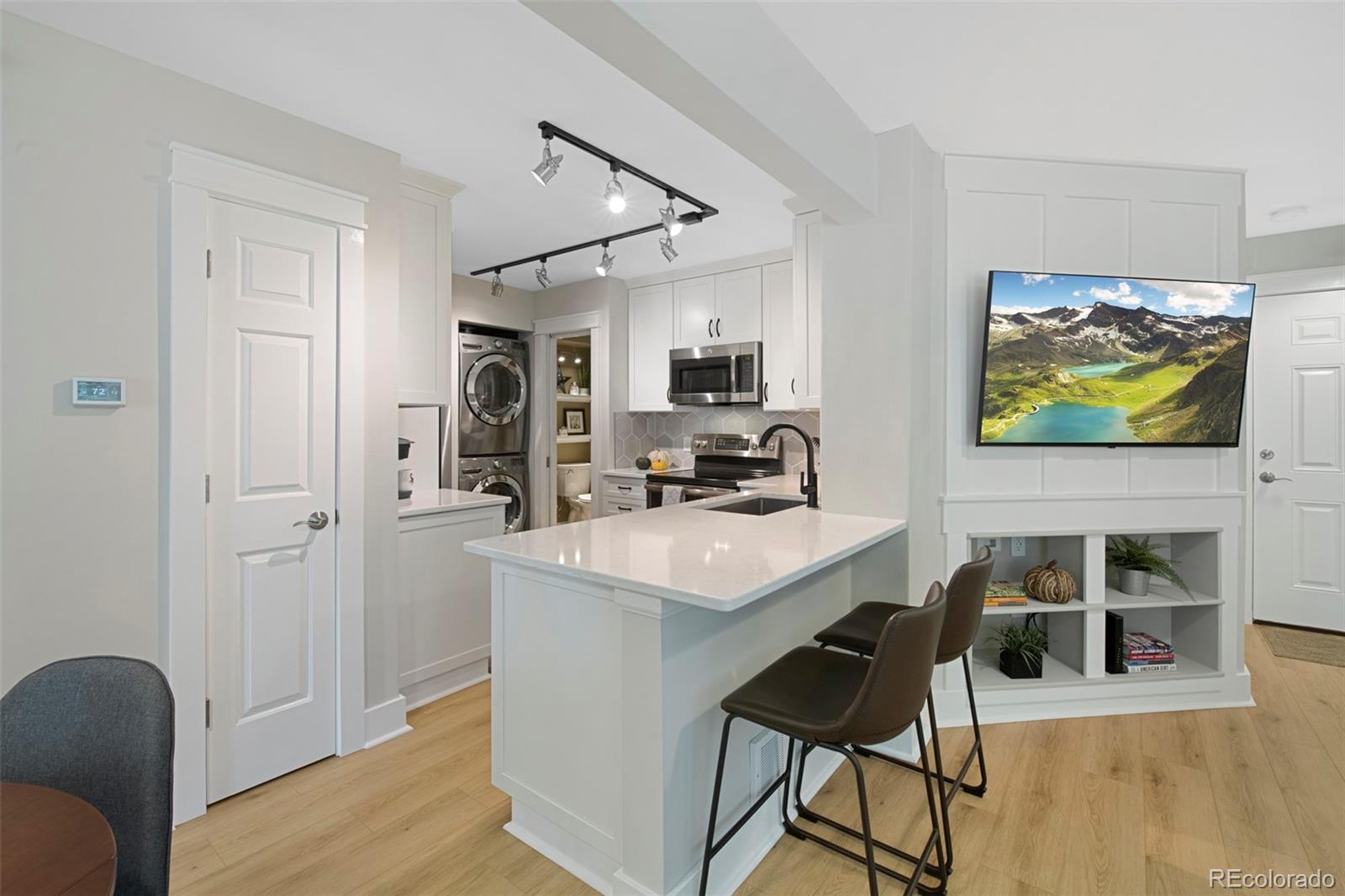 MLS Image #11 for 8500 e jefferson avenue,denver, Colorado