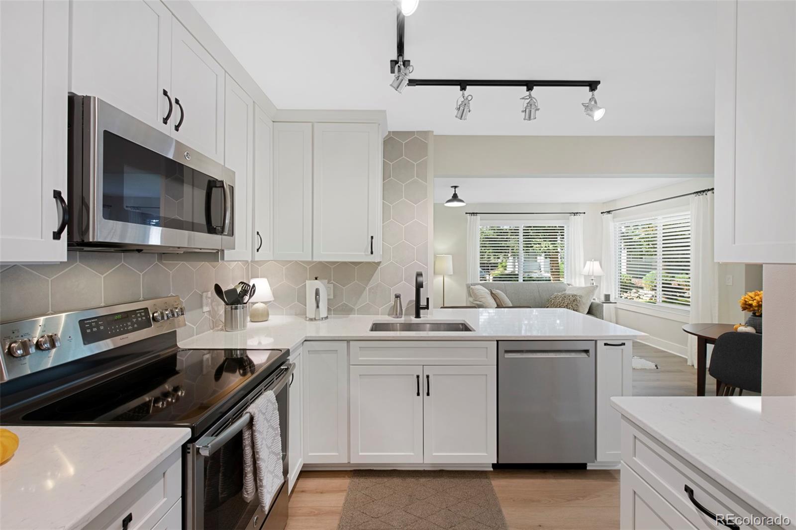 MLS Image #13 for 8500 e jefferson avenue,denver, Colorado