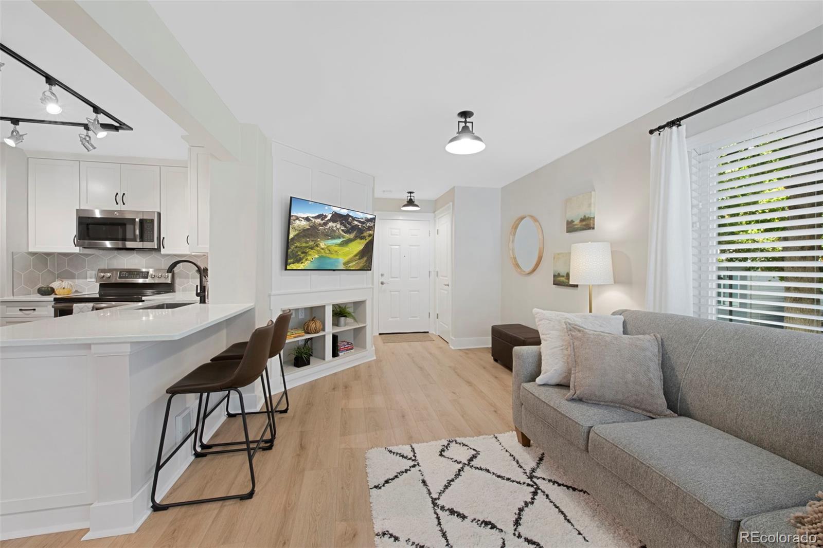 MLS Image #6 for 8500 e jefferson avenue,denver, Colorado