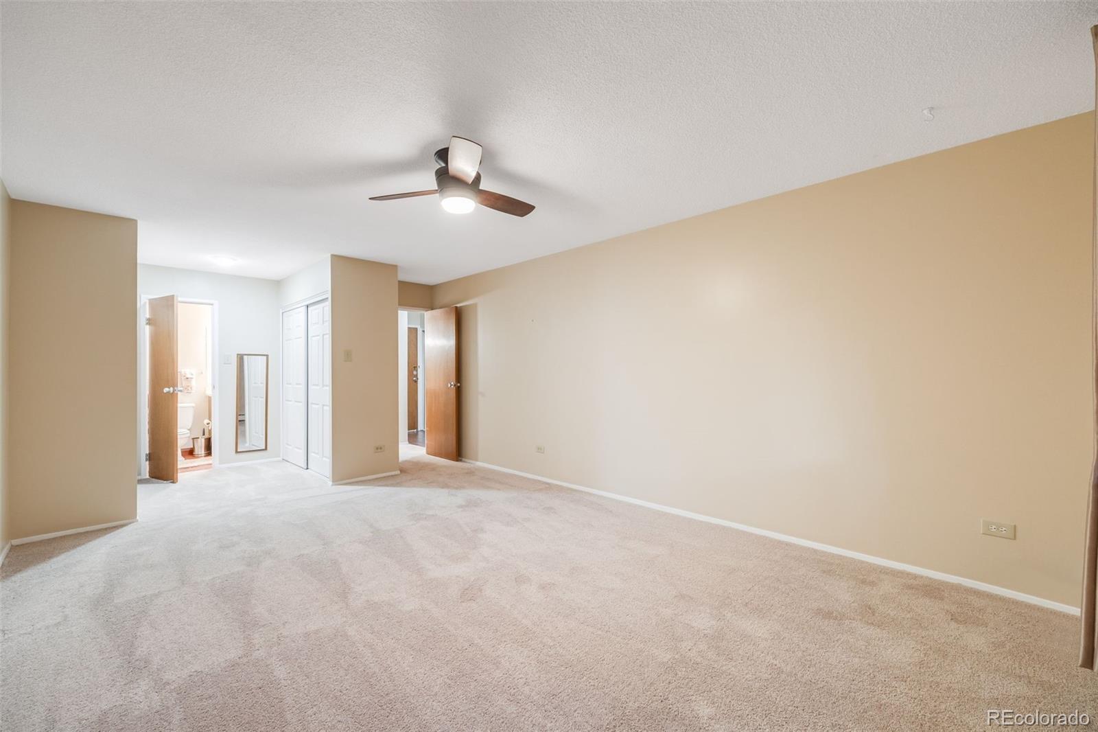 MLS Image #17 for 350 s clinton street,denver, Colorado