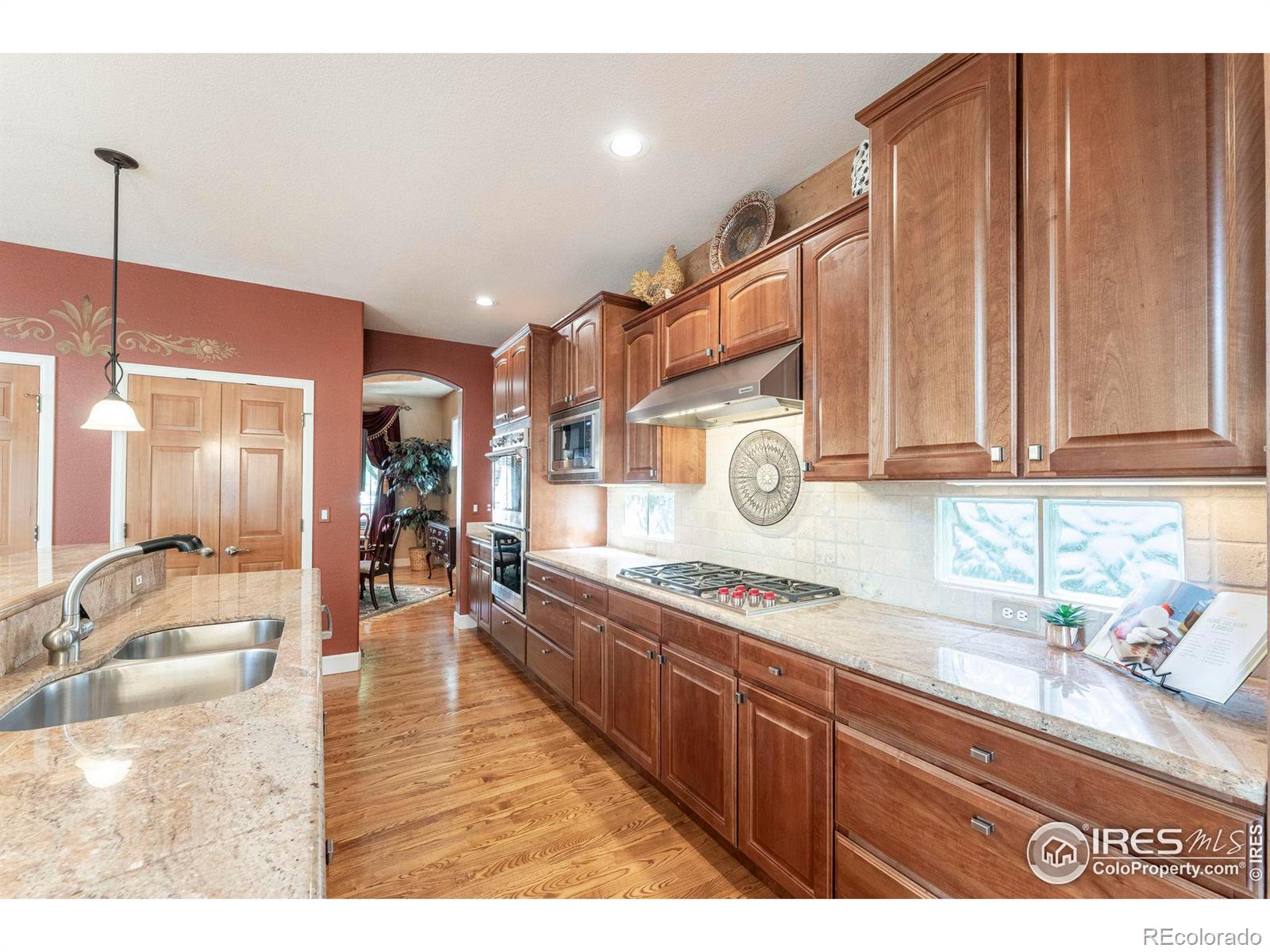 MLS Image #10 for 4464  fairway lane,broomfield, Colorado