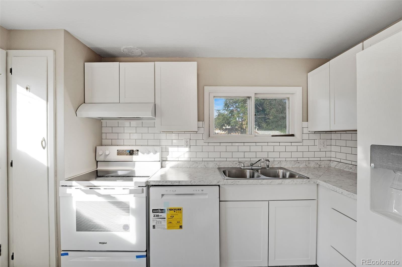 MLS Image #7 for 6681  bellaire street,commerce city, Colorado