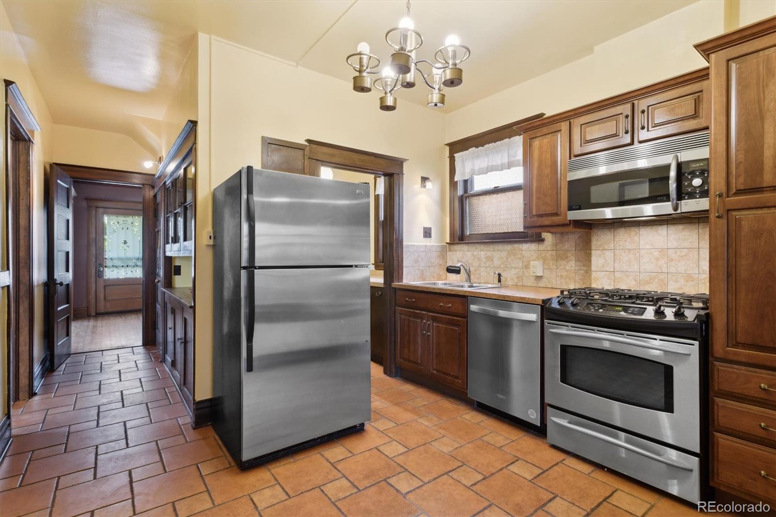 MLS Image #18 for 474 n logan street,denver, Colorado