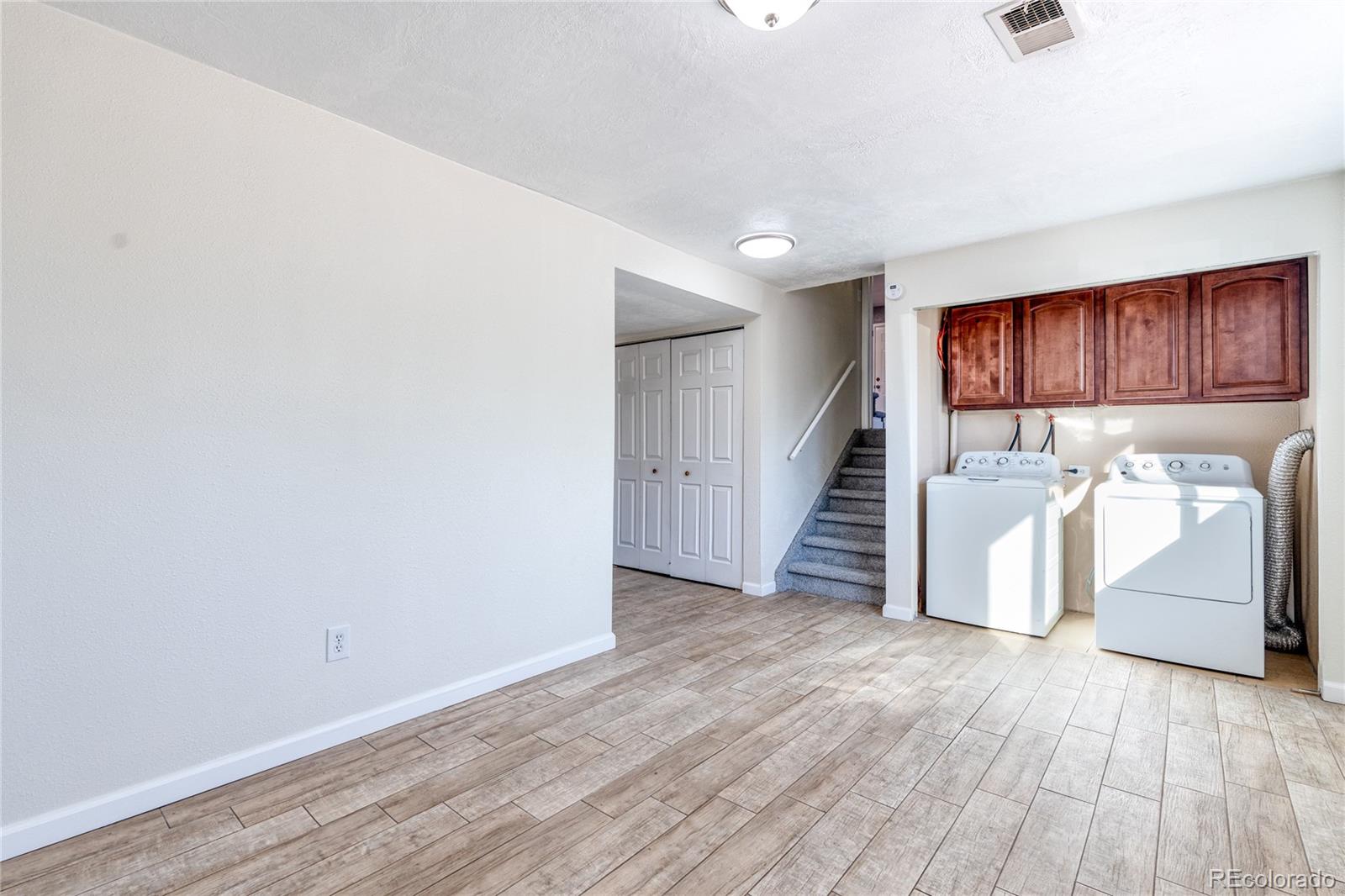 MLS Image #29 for 14663  march drive,denver, Colorado