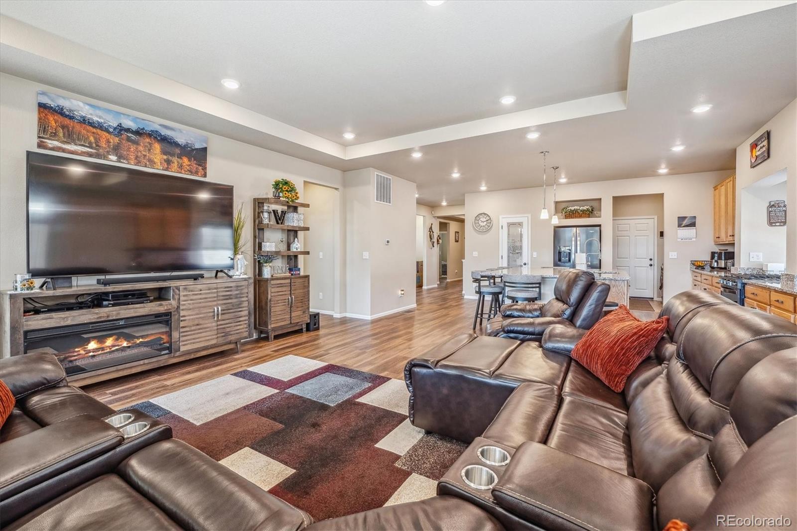 MLS Image #12 for 164 n oak hill way,aurora, Colorado