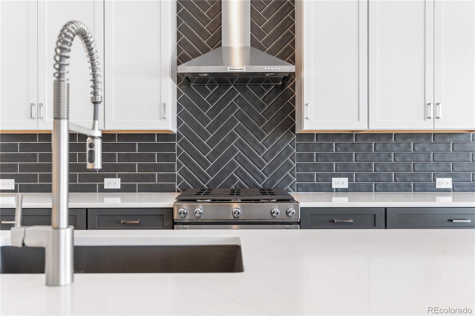 MLS Image #14 for 9688  winterset circle,littleton, Colorado