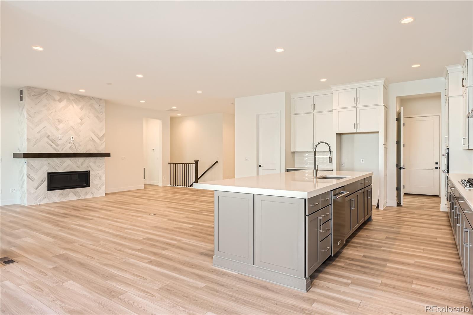 MLS Image #12 for 11442  autumn moon street,littleton, Colorado