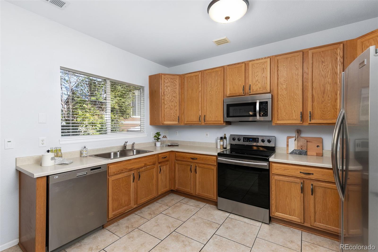 MLS Image #8 for 19469 e 58th drive,aurora, Colorado