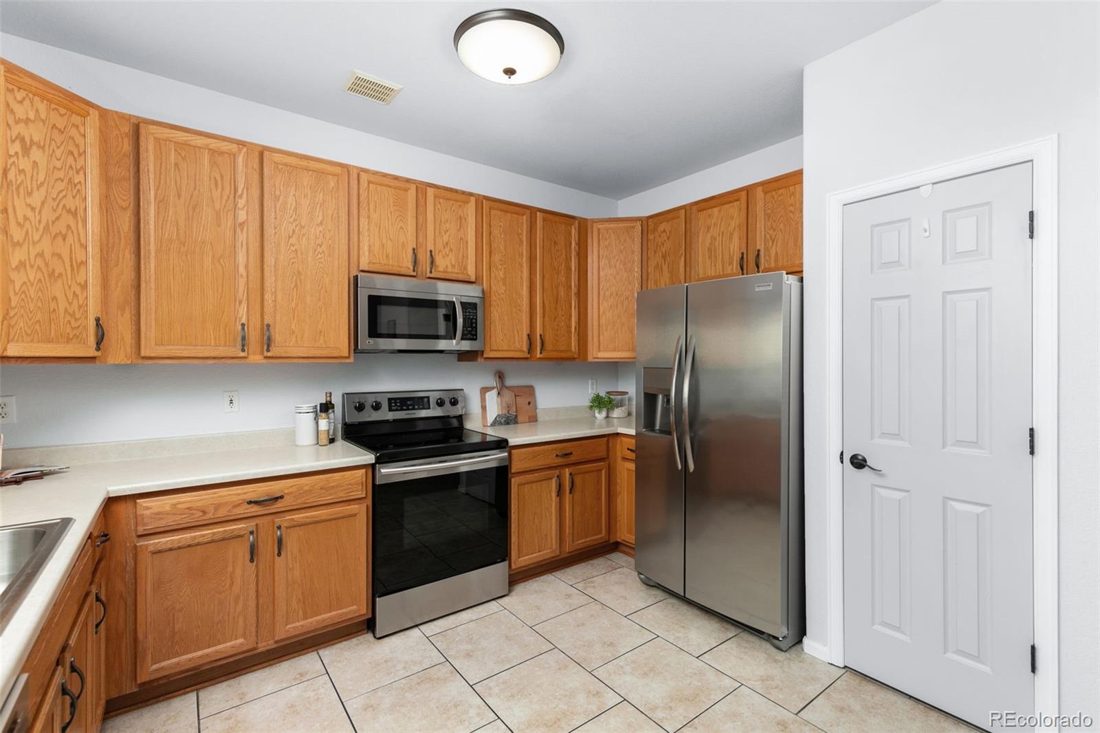 MLS Image #9 for 19469 e 58th drive,aurora, Colorado