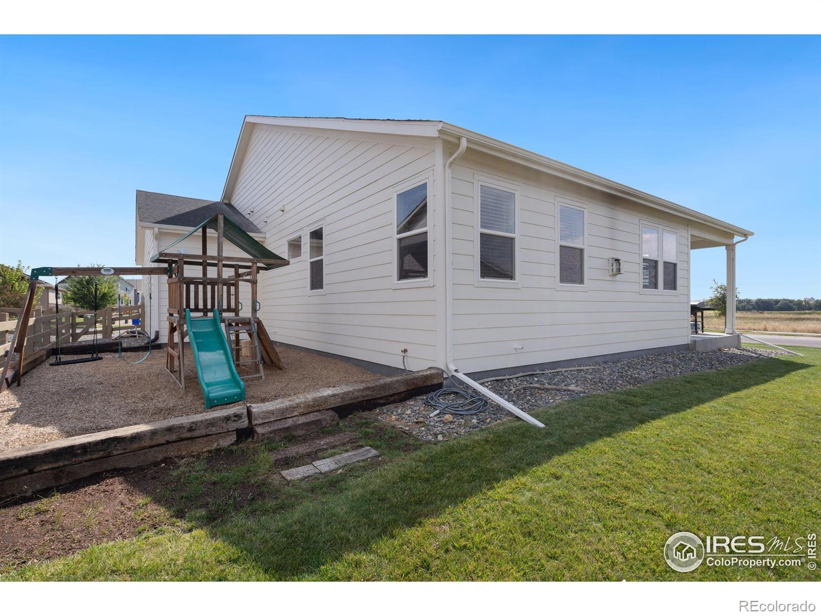 MLS Image #22 for 923  canyonlands street,berthoud, Colorado