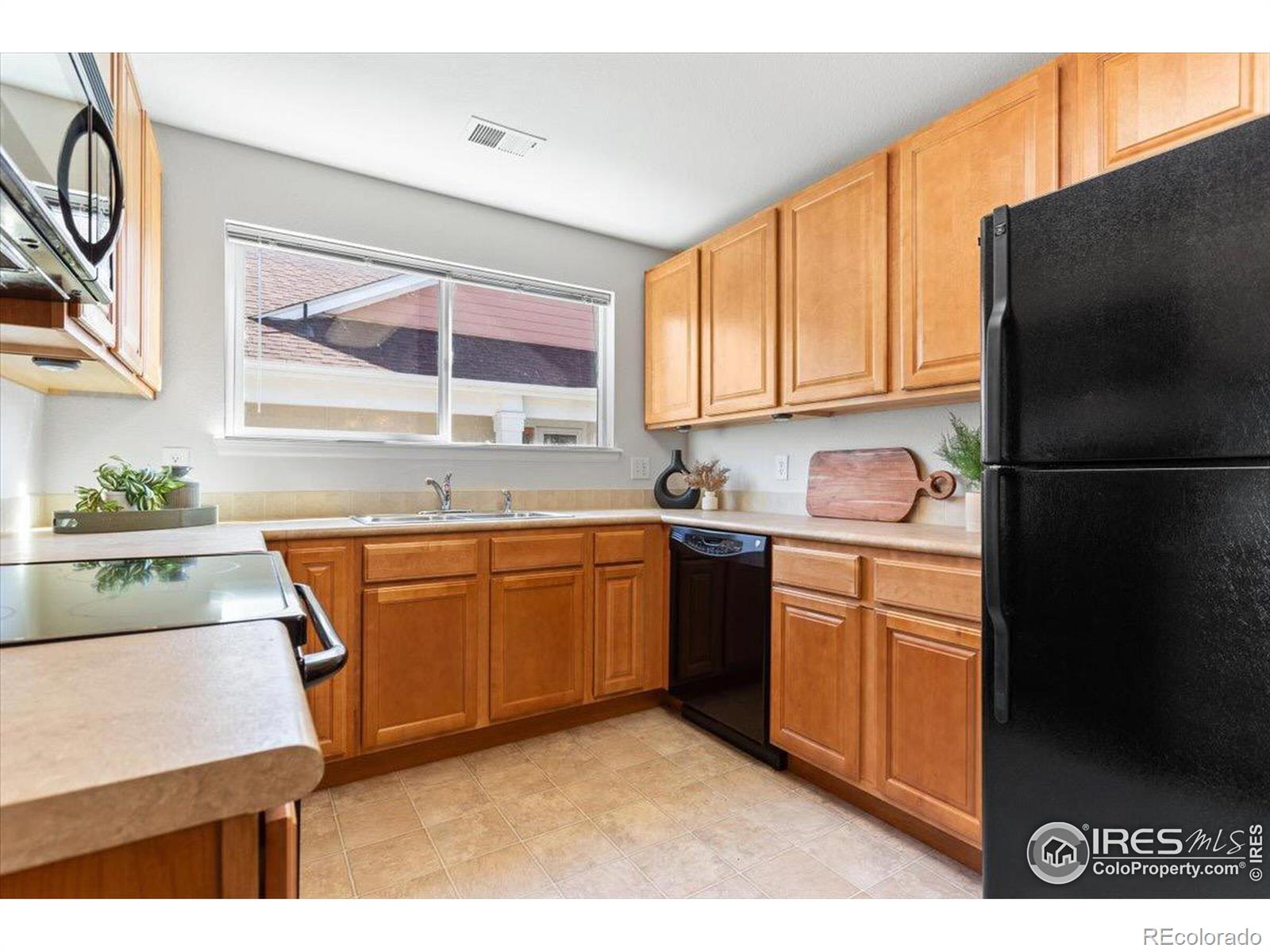 MLS Image #12 for 4885  hahns peak drive,loveland, Colorado