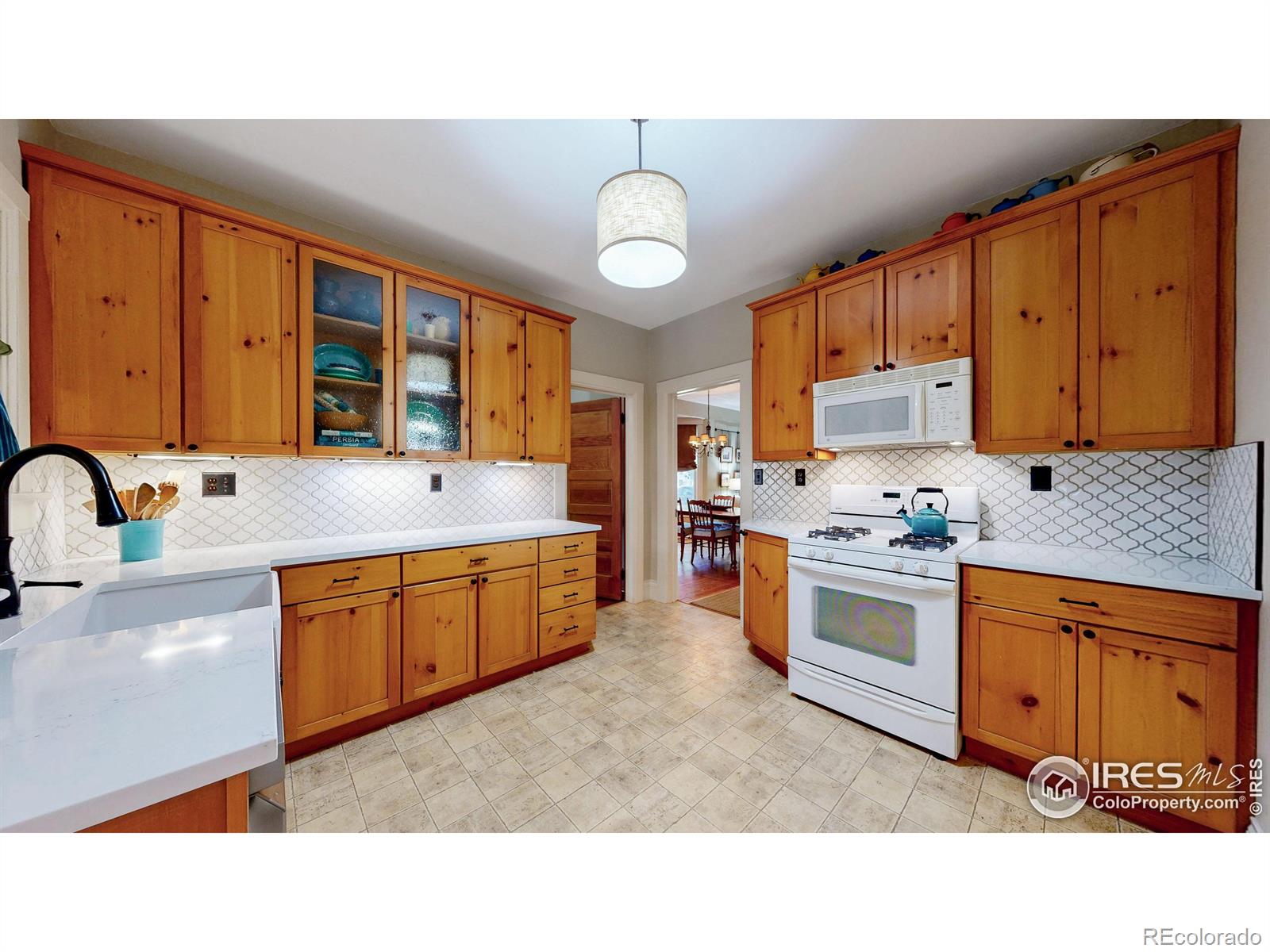 MLS Image #11 for 956  5th street,berthoud, Colorado