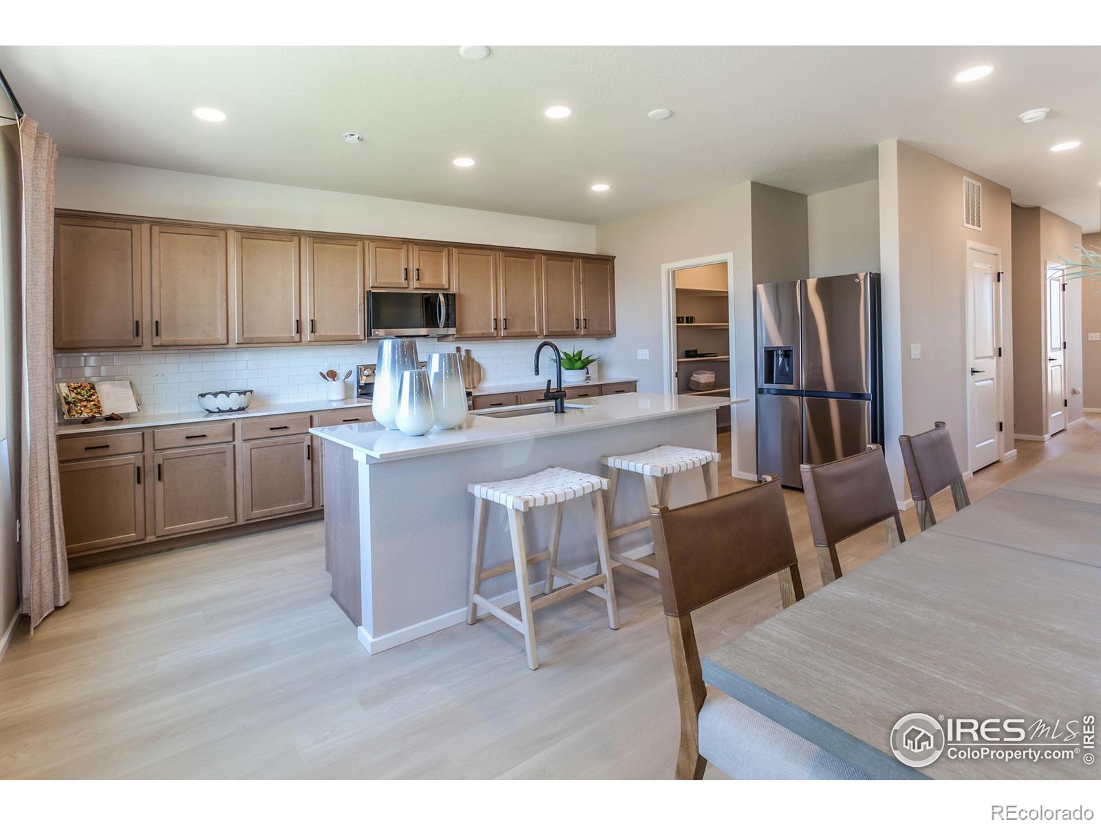 MLS Image #10 for 511 n aria way,fort collins, Colorado