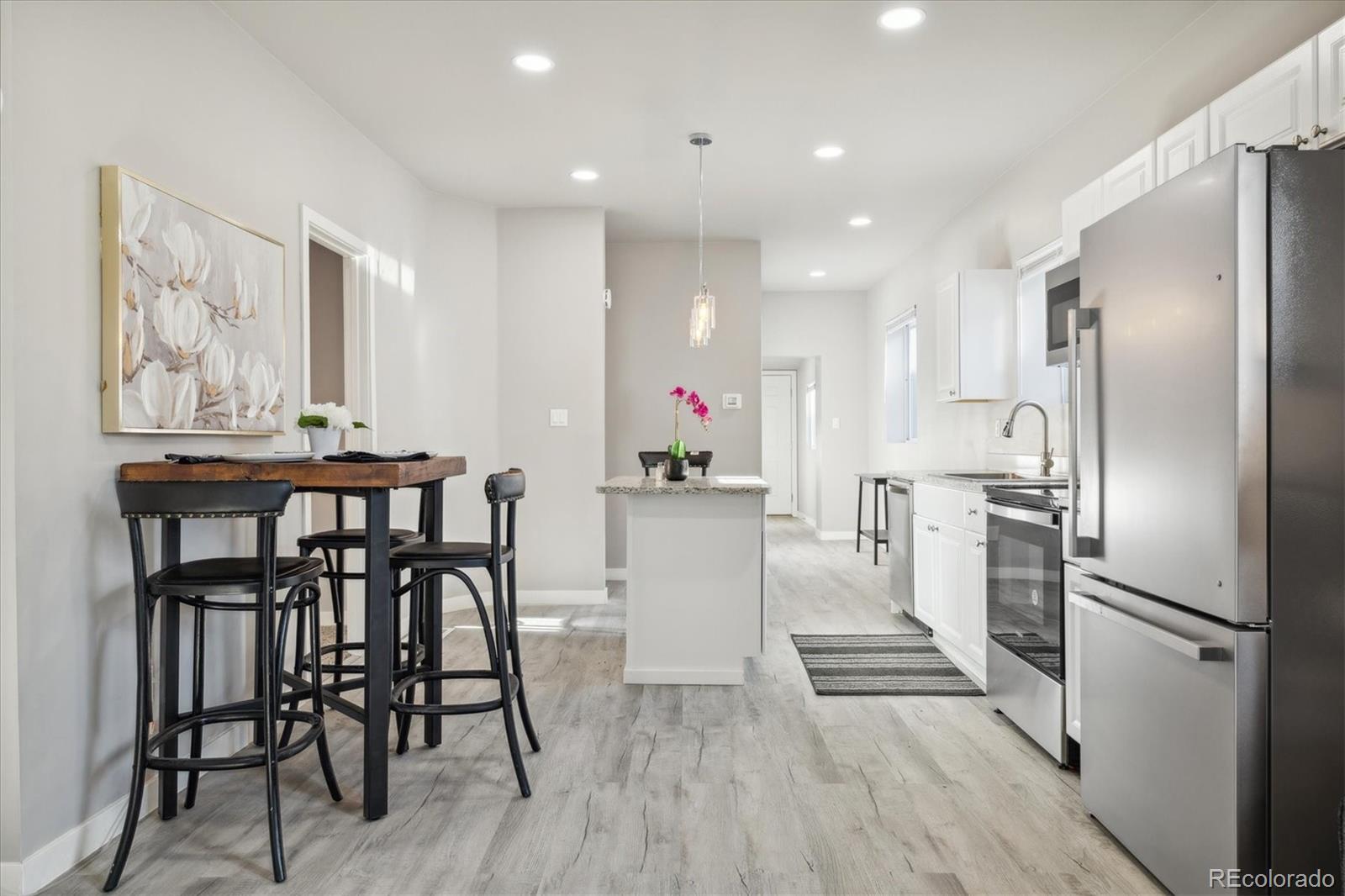MLS Image #6 for 4720  grant street,denver, Colorado