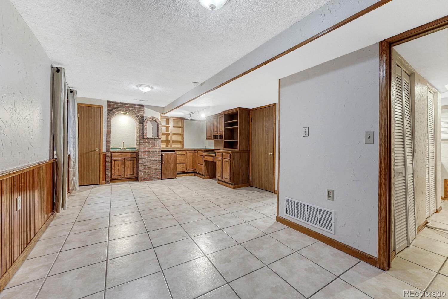 MLS Image #28 for 8410 s upham way,littleton, Colorado