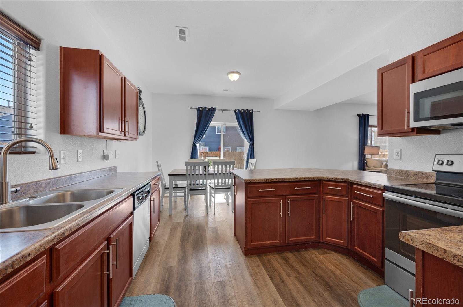 MLS Image #13 for 3804  saguaro circle,colorado springs, Colorado