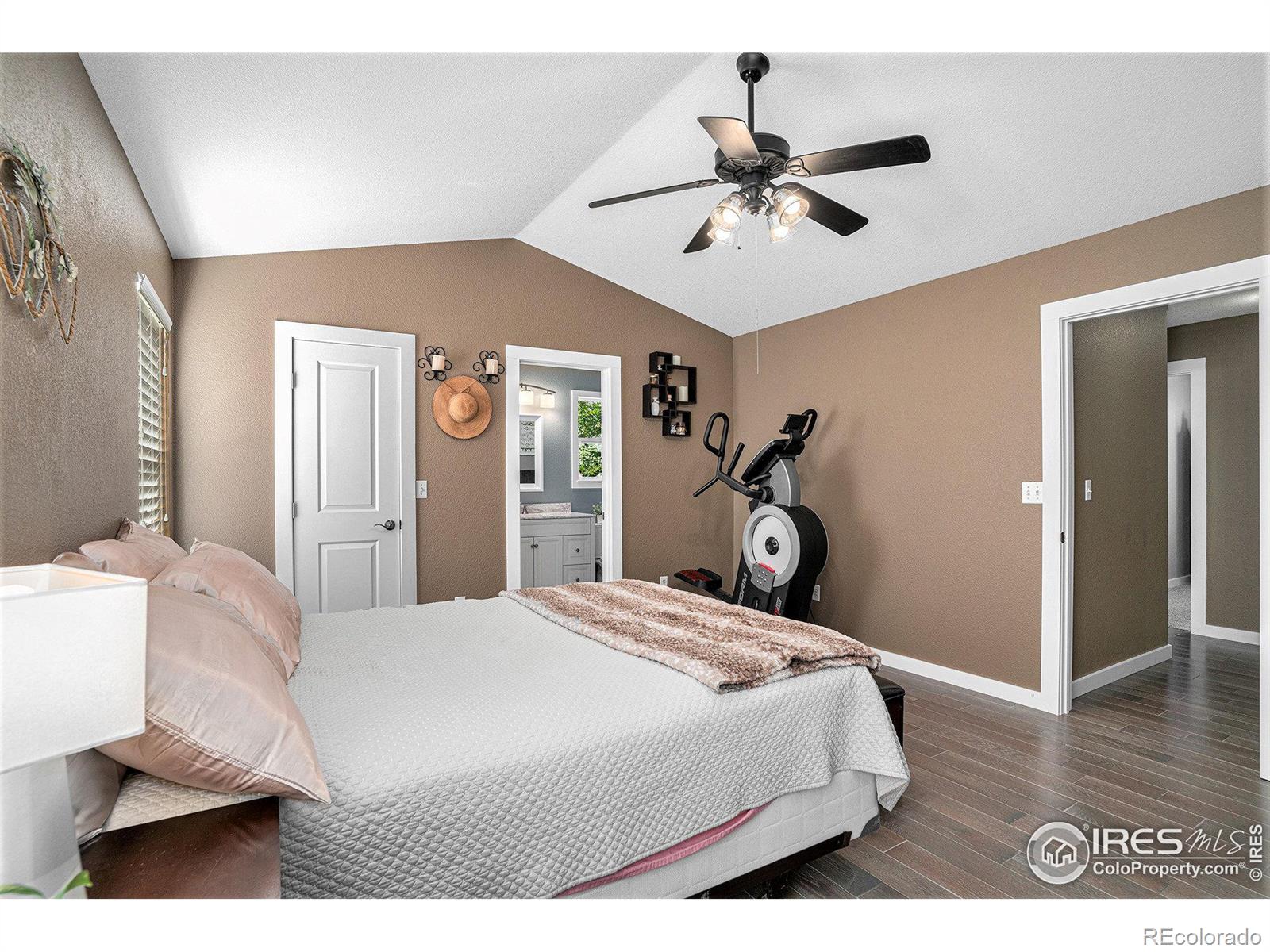 MLS Image #15 for 3382  keenland way,wellington, Colorado