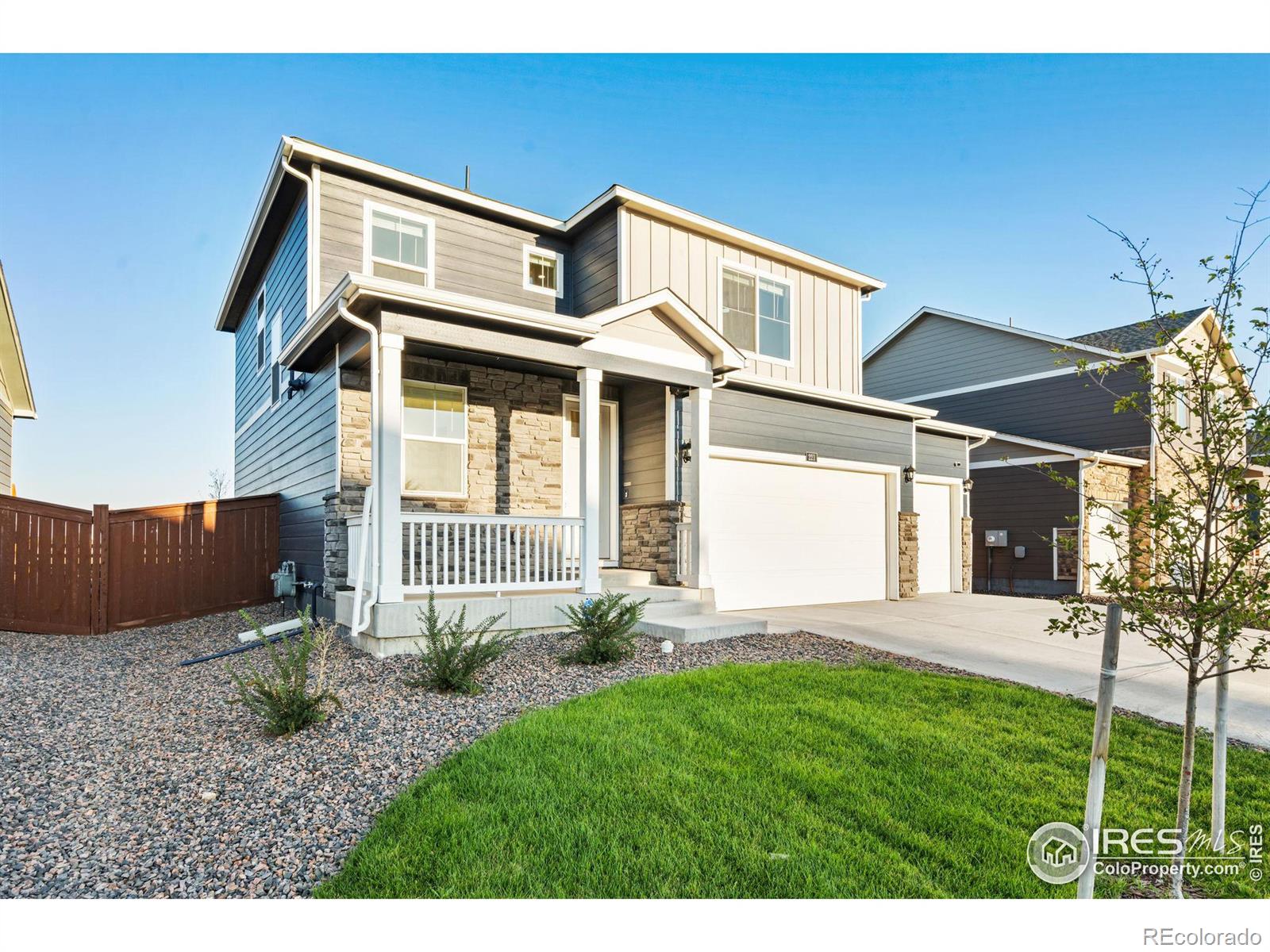 MLS Image #2 for 221  raven lane,johnstown, Colorado