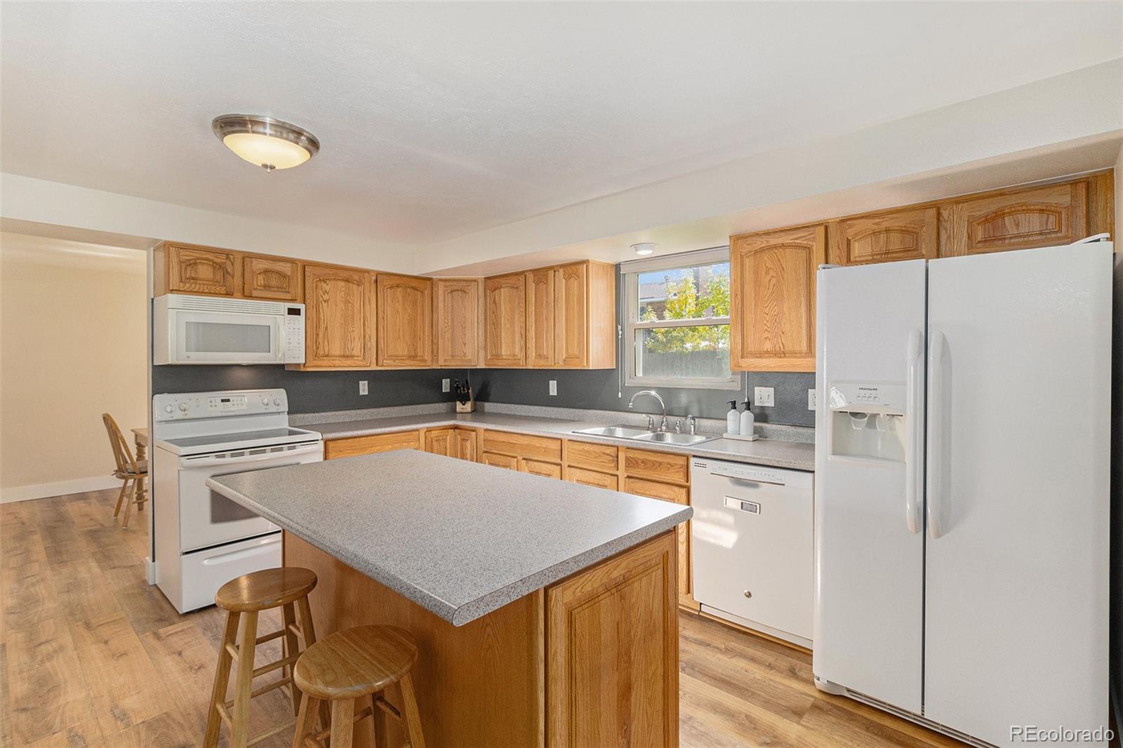 MLS Image #12 for 6841  gray drive,arvada, Colorado