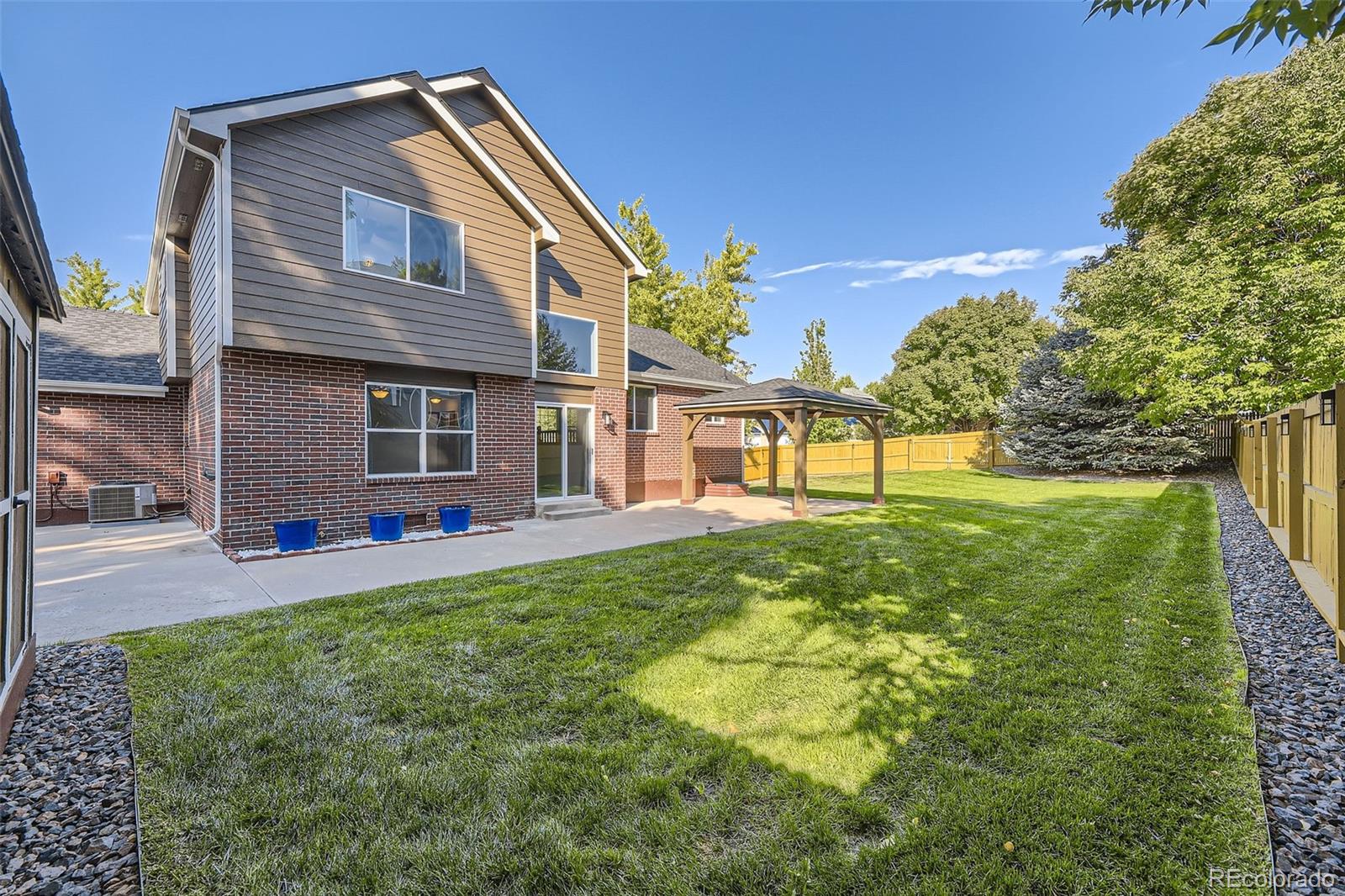 CMA Image for 8942 W Lake Drive,Littleton, Colorado