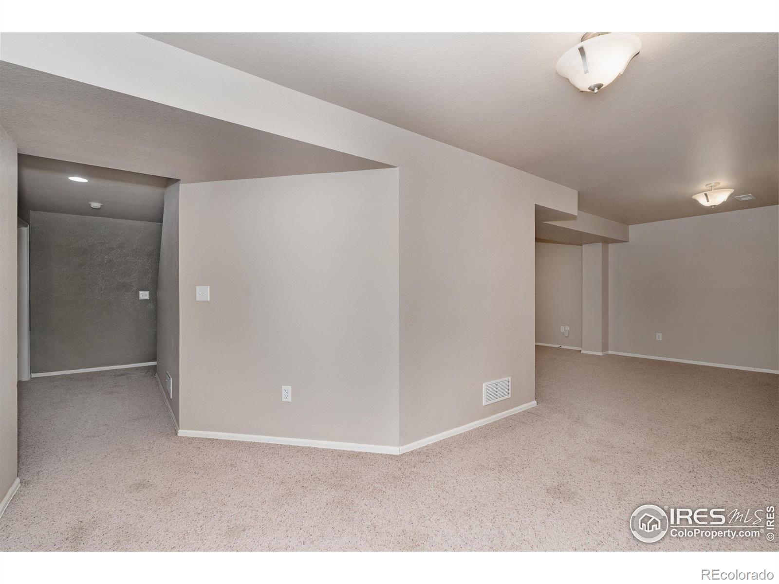 MLS Image #15 for 945 e 4th st rd,eaton, Colorado