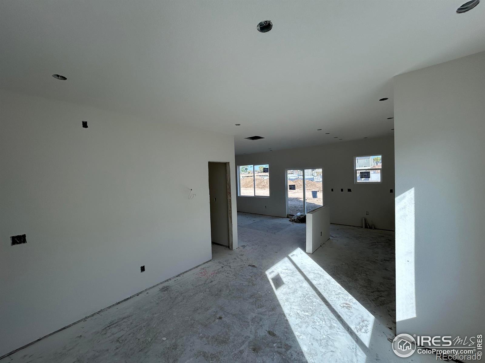 MLS Image #5 for 3729  kobuk street,evans, Colorado