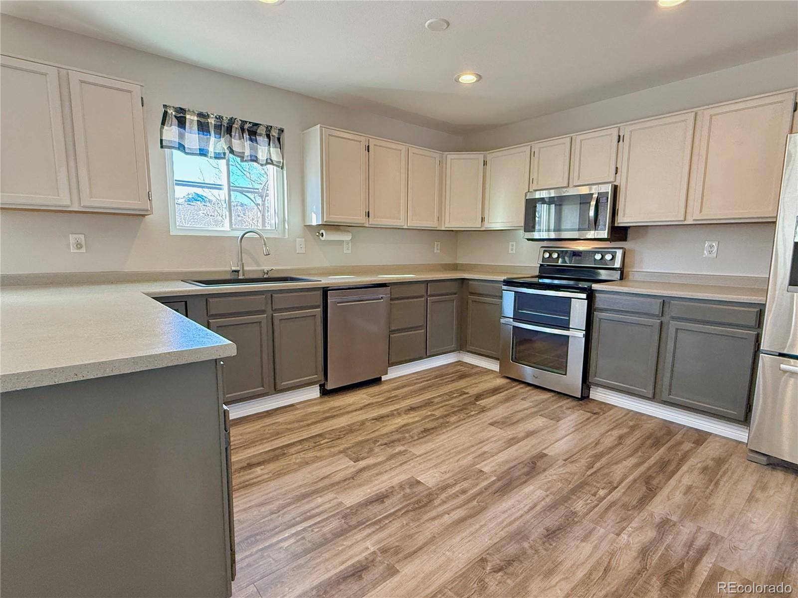 MLS Image #10 for 8135  eagleview drive,littleton, Colorado