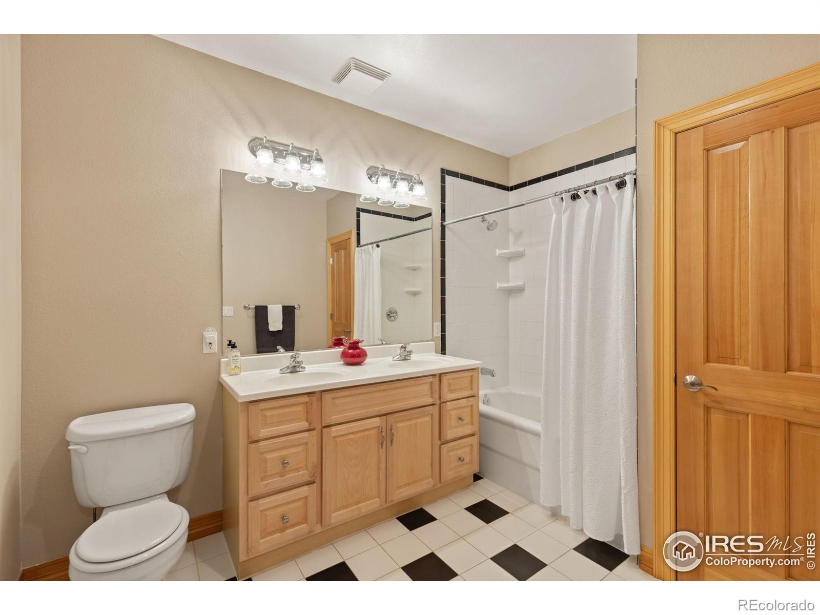MLS Image #30 for 2841  ironwood circle,erie, Colorado