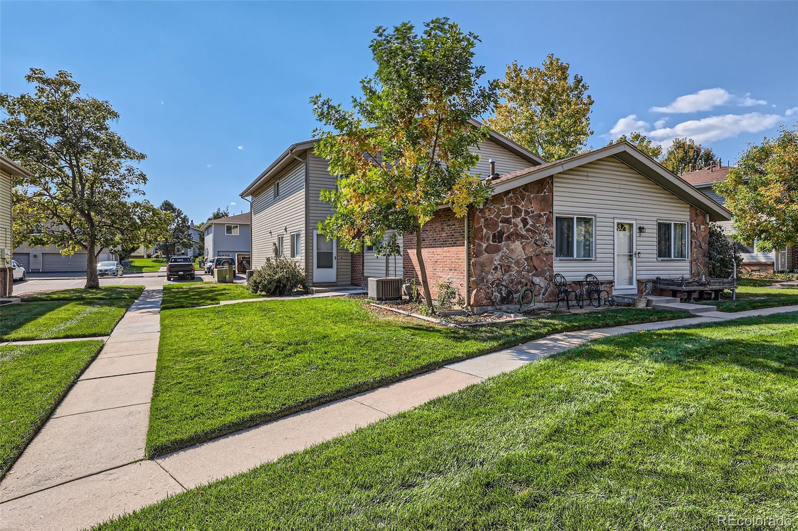 MLS Image #2 for 3225 s garrison street,lakewood, Colorado