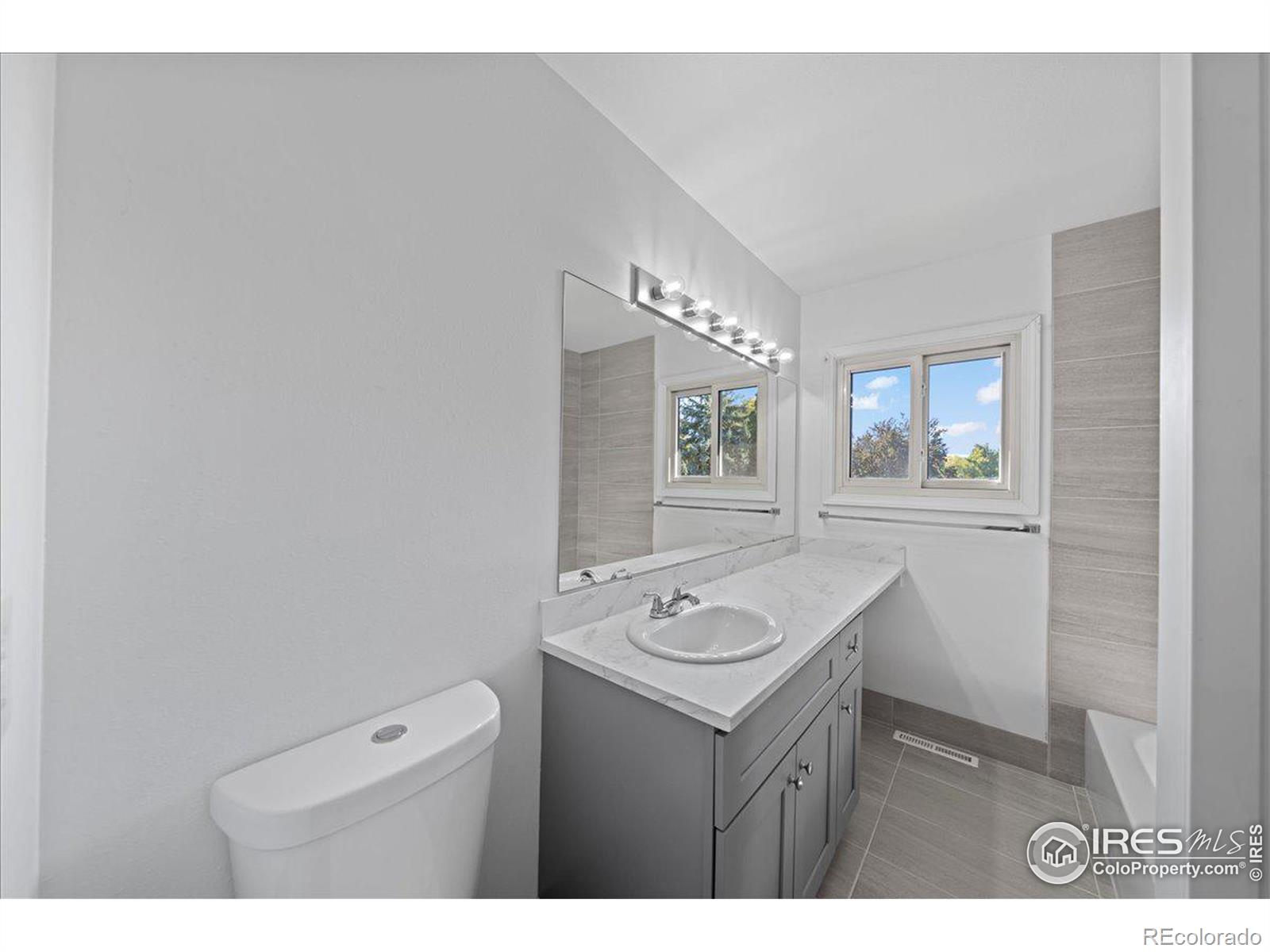 MLS Image #21 for 705  elliott street,longmont, Colorado