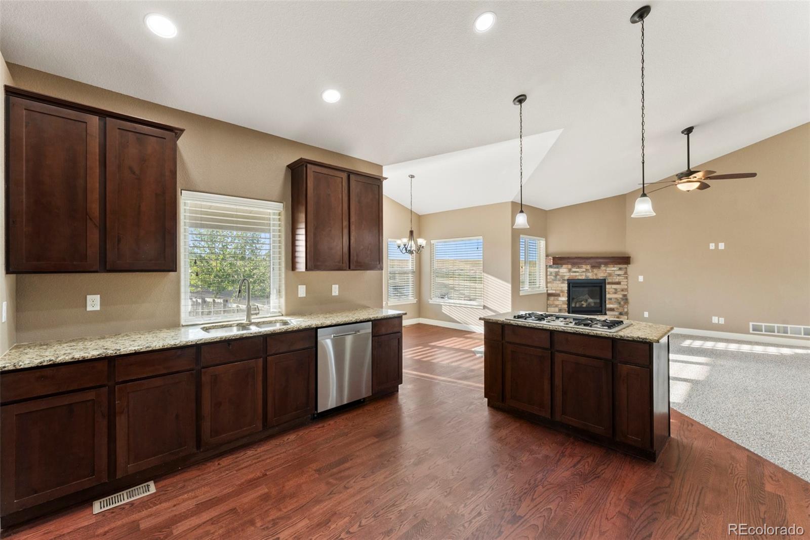 MLS Image #14 for 59304 e commanche way,strasburg, Colorado