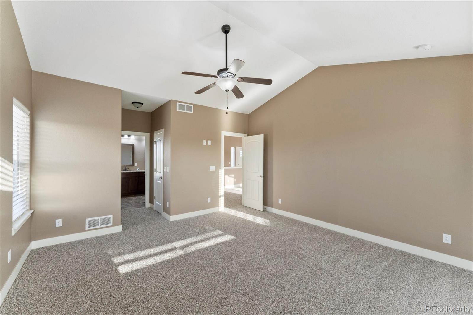 MLS Image #23 for 59304 e commanche way,strasburg, Colorado