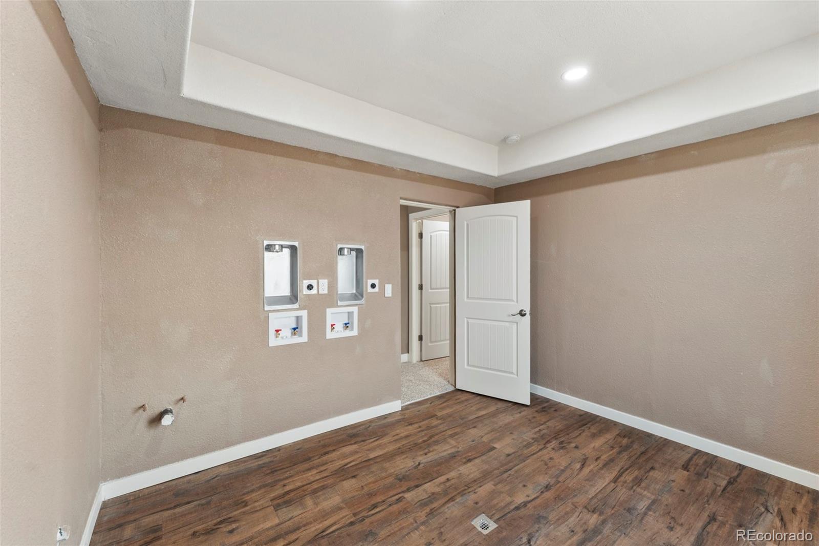 MLS Image #33 for 59304 e commanche way,strasburg, Colorado
