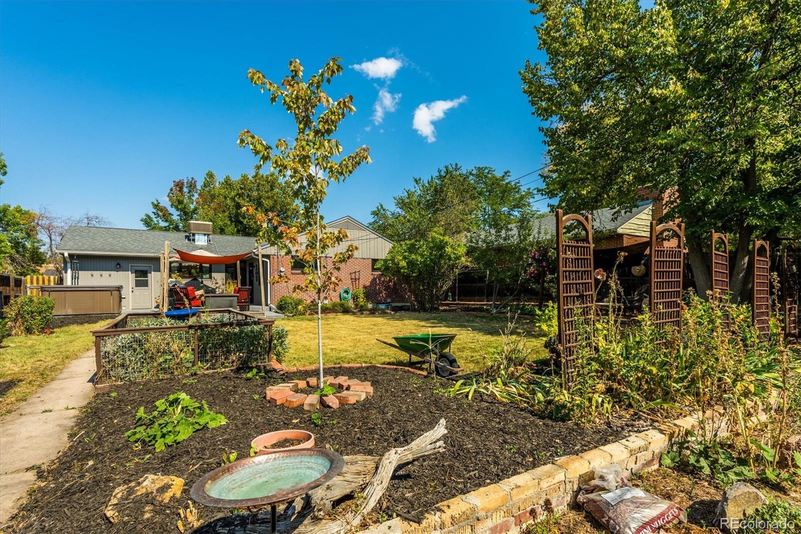 MLS Image #39 for 5660 e amherst avenue,denver, Colorado